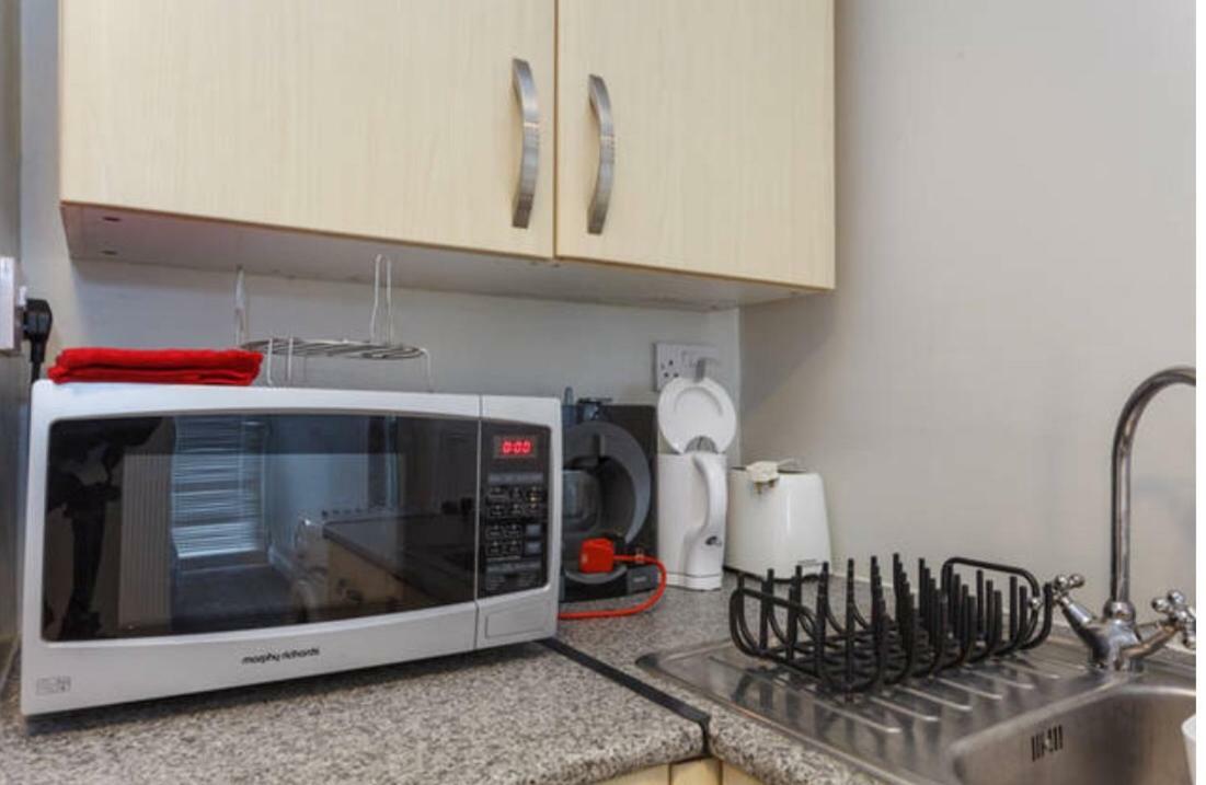 Shirley Apartments, Cozy Studio, Self Check In, 10 Min Drive To City Centre, Walking To Redbridge Train Station Southampton Exterior foto